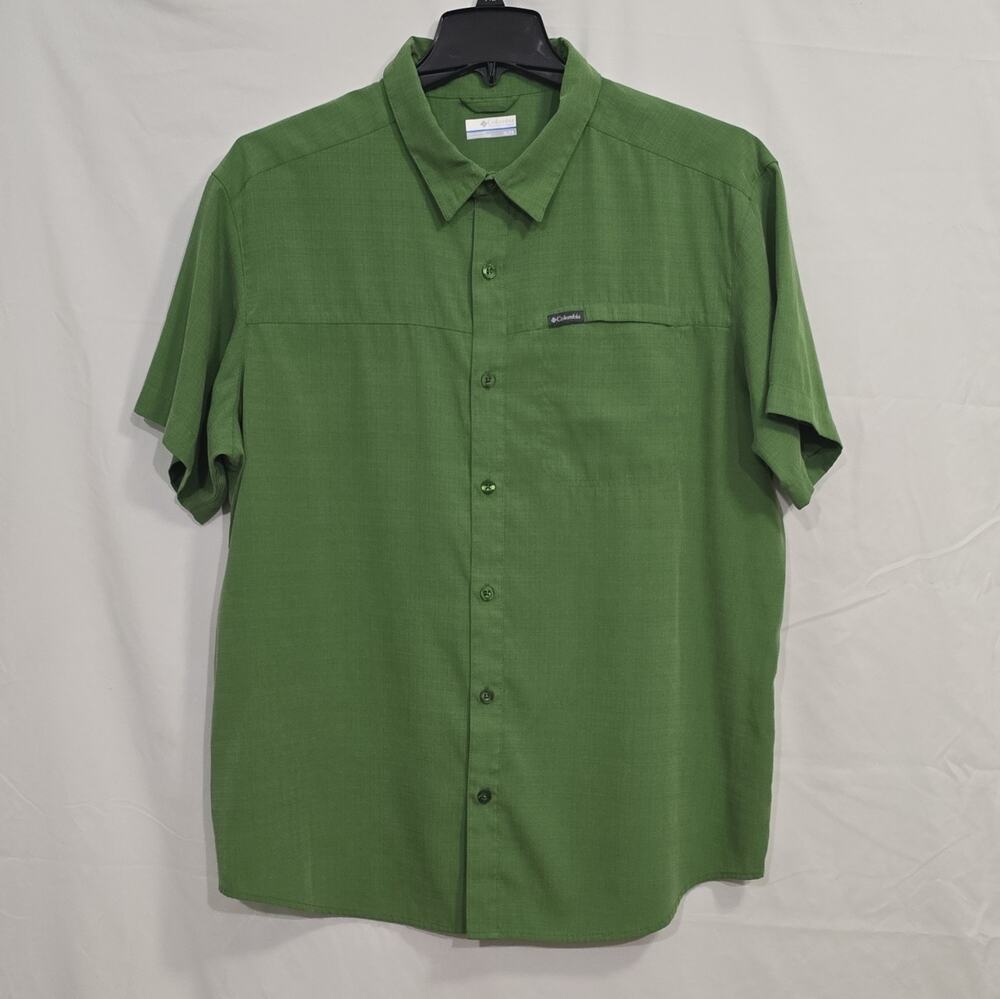 Columbia Mens XL Green Solid Lightweight Woven Button Up Shirt Pockets